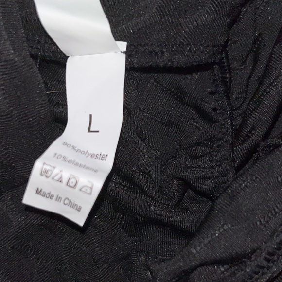 SHEIN textured leggings - Picture 3 of 3